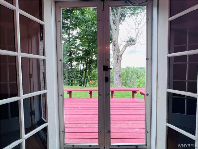 3050 Belknap Road, Eden, NY 14057