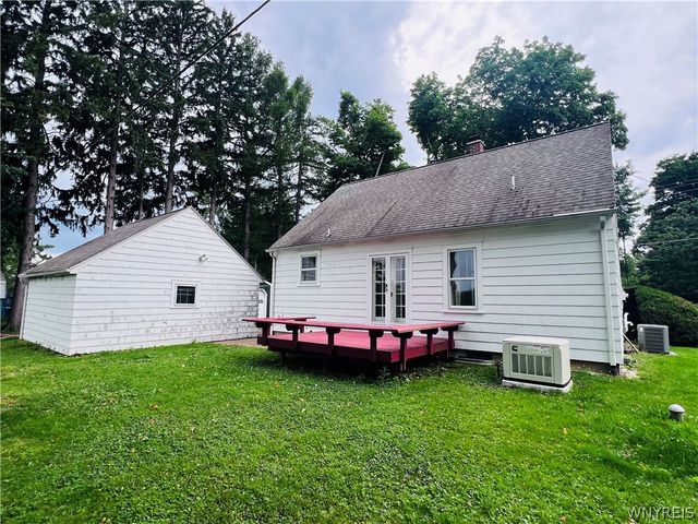 3050 Belknap Road, Eden, NY 14057