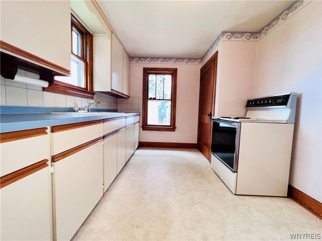 3050 Belknap Road, Eden, NY 14057
