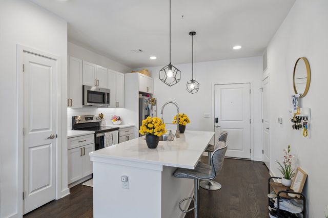 1677 54th Ave N Apt 338, Nashville, TN 37209