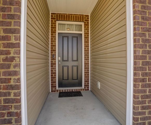 5640 Hickory Woods Dr, Antioch, TN 37013