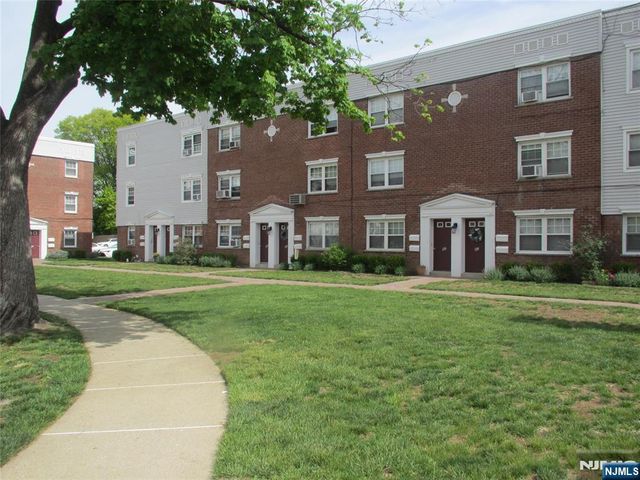 126 Hastings Avenue A, Rutherford, NJ 07070
