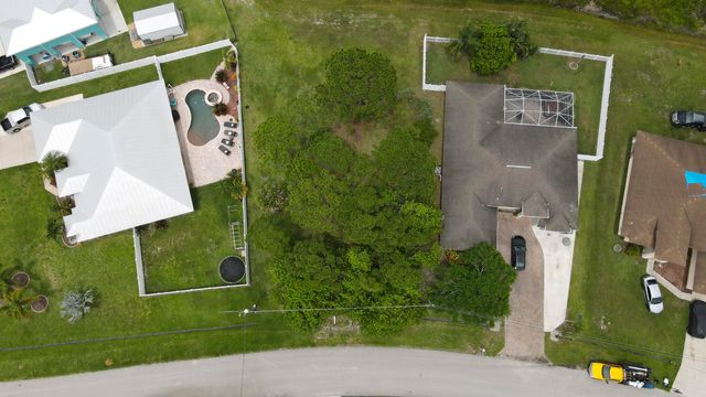 5522 NW Cordrey Street, Port St. Lucie, Port St Lucie, FL 34986