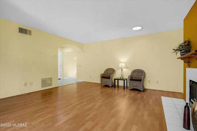 64510 E Canyon Shadows Lane, Tucson, AZ 85739