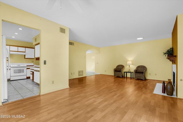 64510 E Canyon Shadows Lane, Tucson, AZ 85739