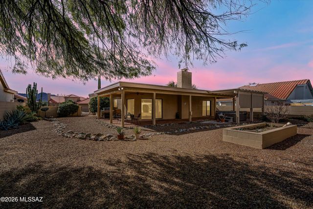 64510 E Canyon Shadows Lane, Tucson, AZ 85739