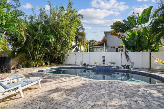 3710 W TACON STREET, Tampa, FL 33629