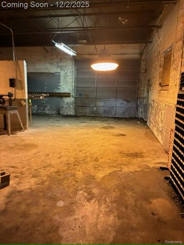 11392 Greenfield Road, Detroit, MI 48227