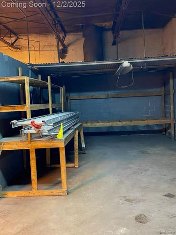 11392 Greenfield Road, Detroit, MI 48227