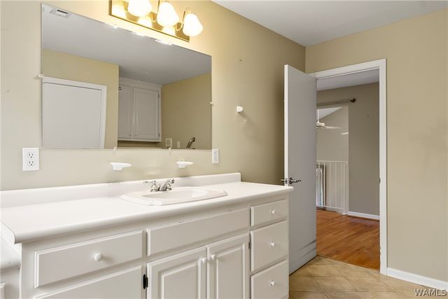 17385 Spencers Cove, Northport, AL 35475