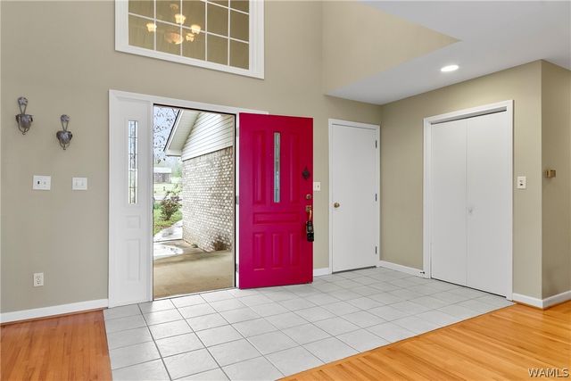 17385 Spencers Cove, Northport, AL 35475