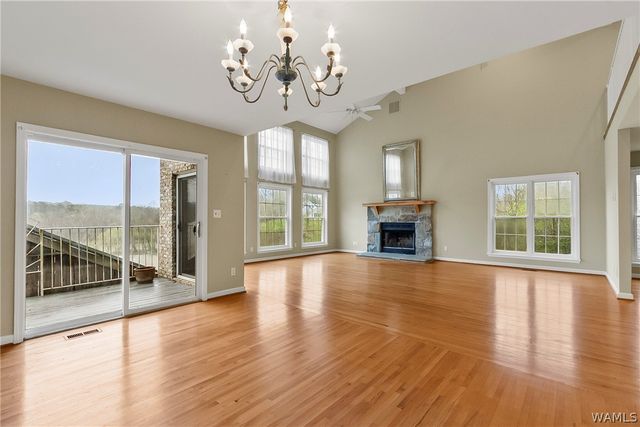 17385 Spencers Cove, Northport, AL 35475