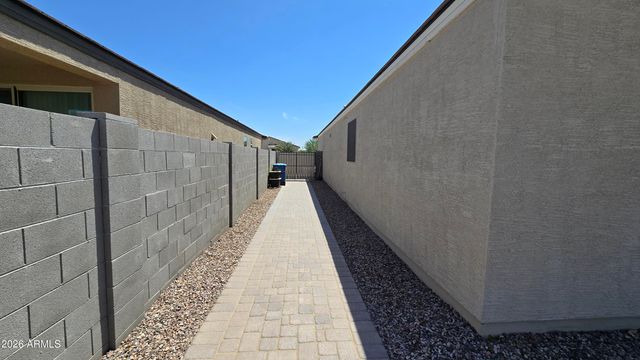 7080 E EAGLE NEST Way, San Tan Valley, AZ 85143