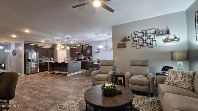 7080 E EAGLE NEST Way, San Tan Valley, AZ 85143