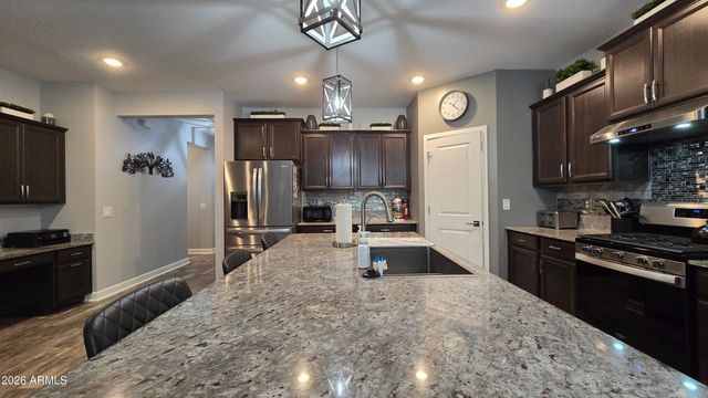 7080 E EAGLE NEST Way, San Tan Valley, AZ 85143