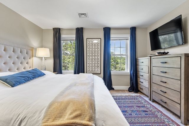 100 Platts Rd, Ashburnham, MA 01430