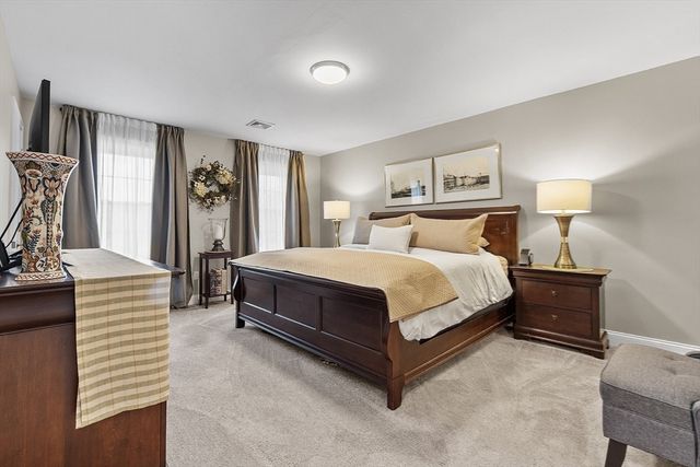 100 Platts Rd, Ashburnham, MA 01430