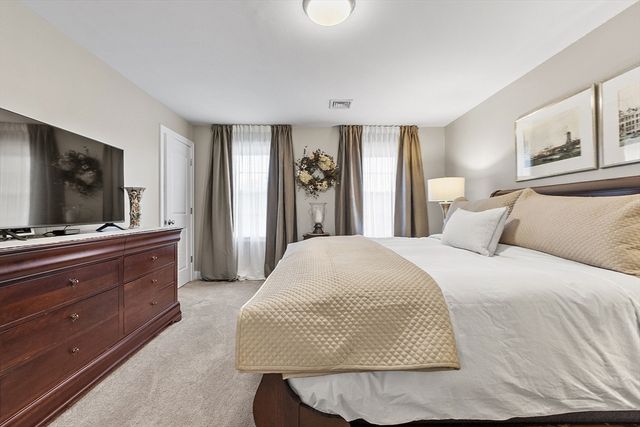 100 Platts Rd, Ashburnham, MA 01430