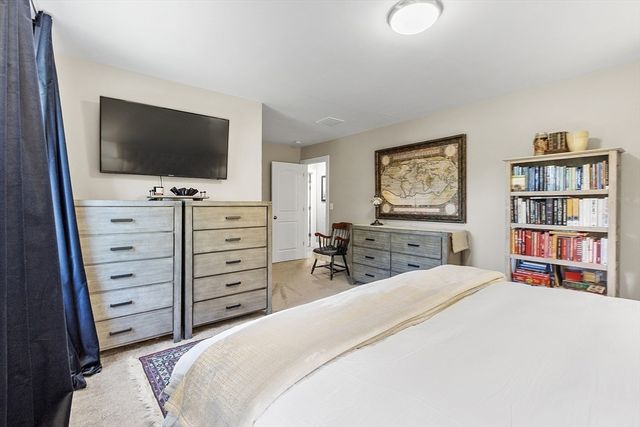 100 Platts Rd, Ashburnham, MA 01430