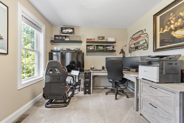 100 Platts Rd, Ashburnham, MA 01430