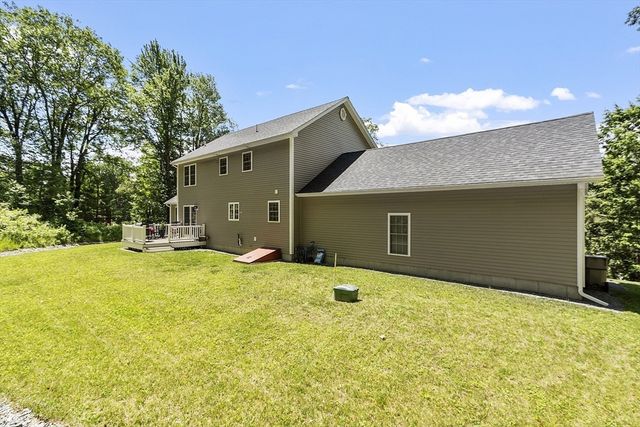 100 Platts Rd, Ashburnham, MA 01430