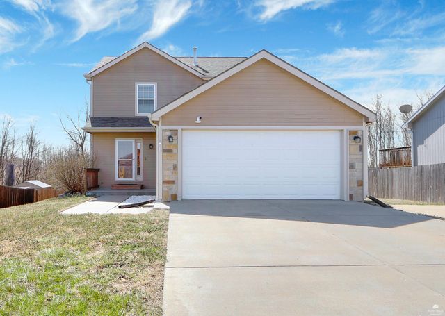 3009 Oakwood Drive, Junction City, KS 66441