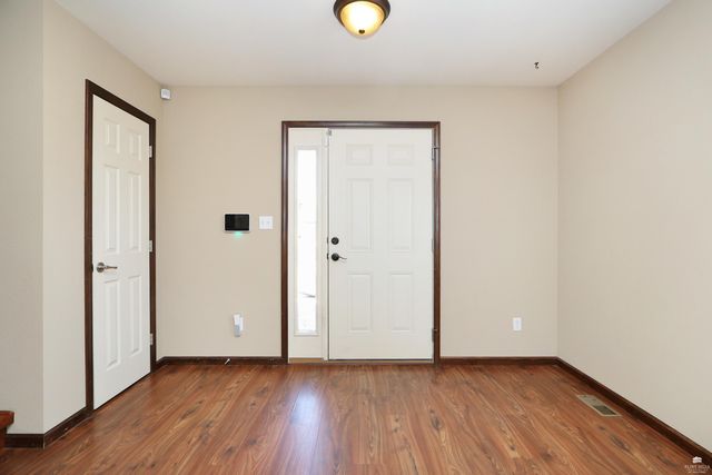 3009 Oakwood Drive, Junction City, KS 66441