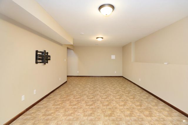 3009 Oakwood Drive, Junction City, KS 66441