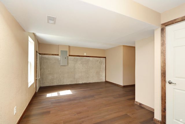 3009 Oakwood Drive, Junction City, KS 66441