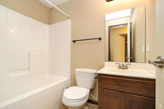 3009 Oakwood Drive, Junction City, KS 66441