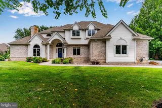 3 WOBURN ABBEY AVE, Camp Hill, PA 17011