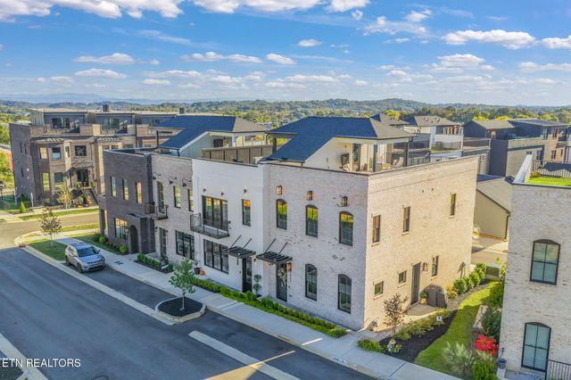 9827 Clingmans Dome Drive 156, Knoxville, TN 37922