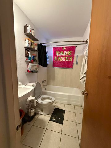 520 Kentucky Street SE, Albuquerque, NM 87108