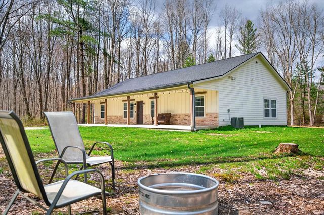 4724 Covered Bridge Road, Nashville, IN 47448