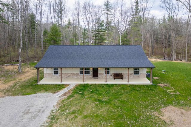 4724 Covered Bridge Road, Nashville, IN 47448