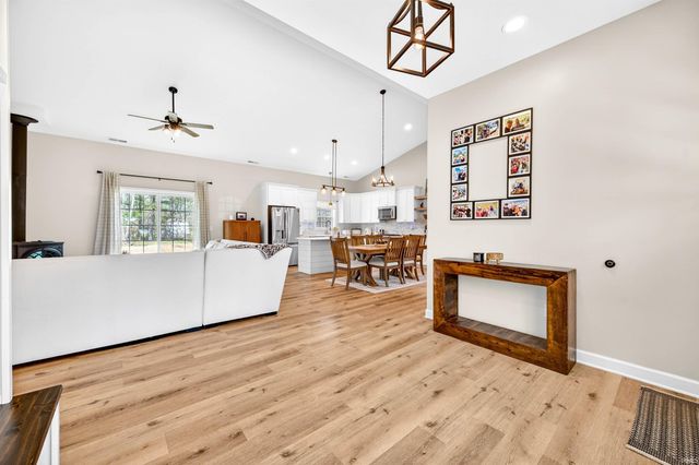 4724 Covered Bridge Road, Nashville, IN 47448