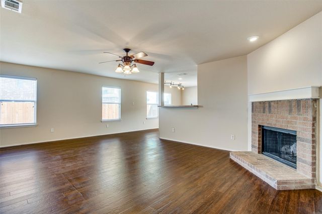 2324 Loreto Drive, Fort Worth, TX 76177