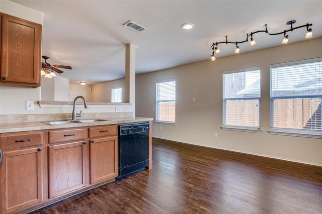 2324 Loreto Drive, Fort Worth, TX 76177