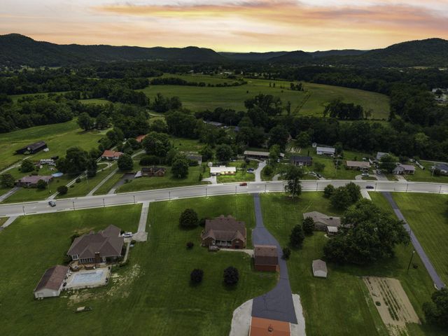 758 N Main Street, Stanton, KY 40380