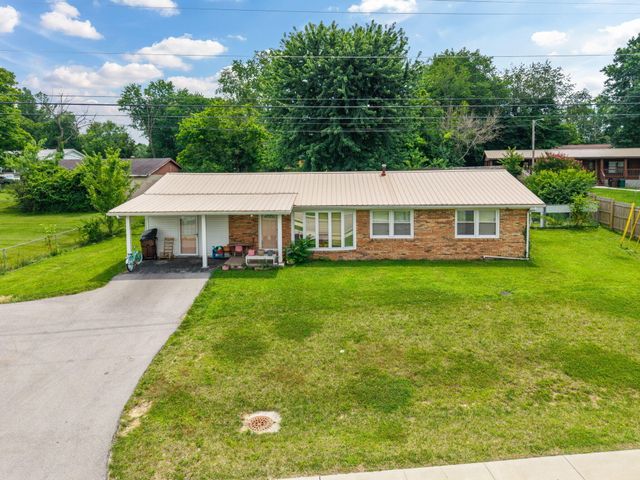 758 N Main Street, Stanton, KY 40380