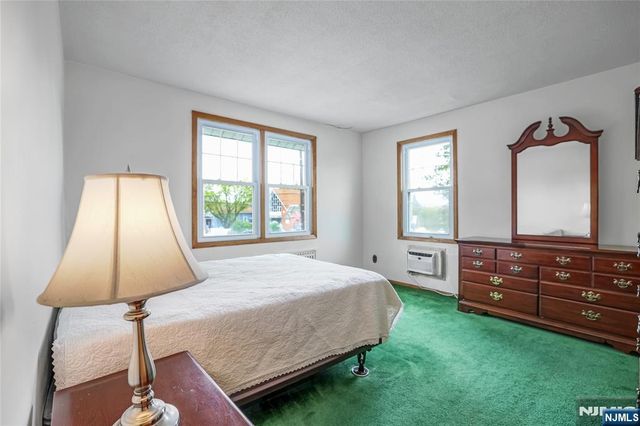 455 Stuyvesant Avenue, Lyndhurst, NJ 07071