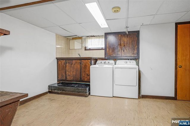 455 Stuyvesant Avenue, Lyndhurst, NJ 07071