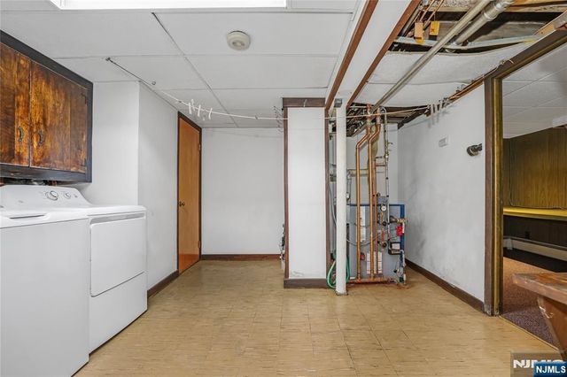 455 Stuyvesant Avenue, Lyndhurst, NJ 07071