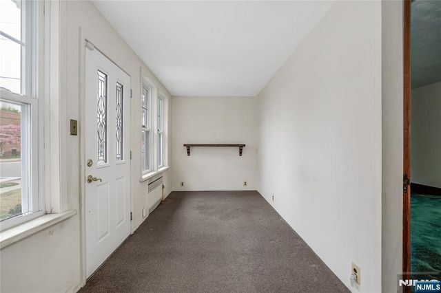 455 Stuyvesant Avenue, Lyndhurst, NJ 07071