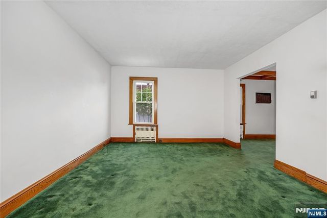 455 Stuyvesant Avenue, Lyndhurst, NJ 07071