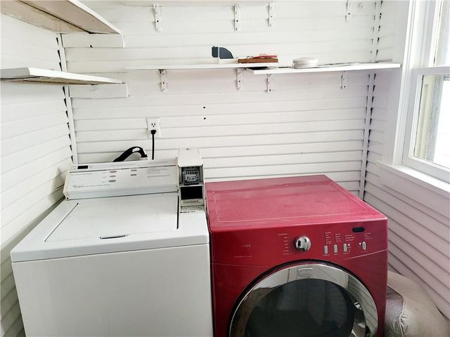 17 4th Street Circle, Pittsburg, KS 66762