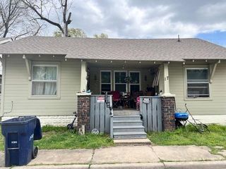 17 4th Street Circle, Pittsburg, KS 66762