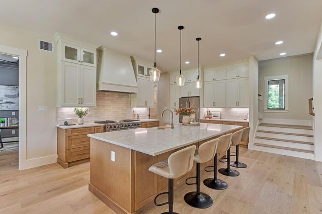 25830 Navajo Place Drive, Tomball, TX 77375
