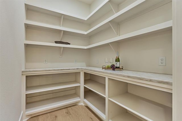 25830 Navajo Place Drive, Tomball, TX 77375