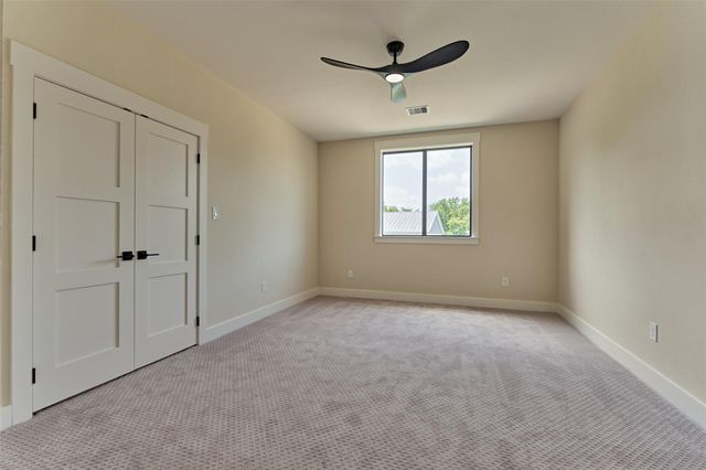 25830 Navajo Place Drive, Tomball, TX 77375
